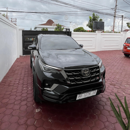 Toyota Fortuner GR