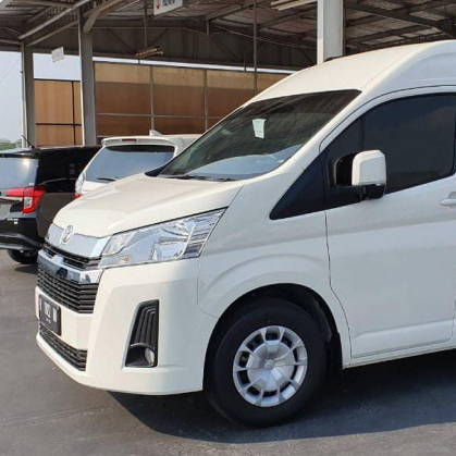 Toyota Hiace Premio